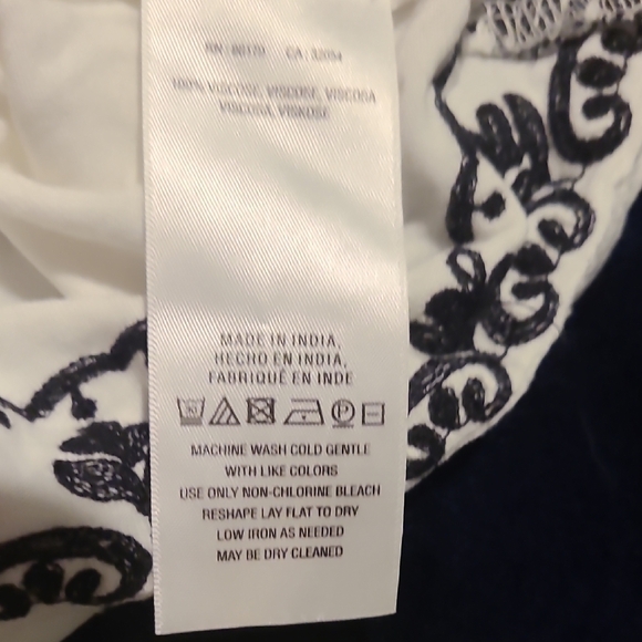 Anthropologie Cream and Black Embroidered Blouse - Picture 3 of 4